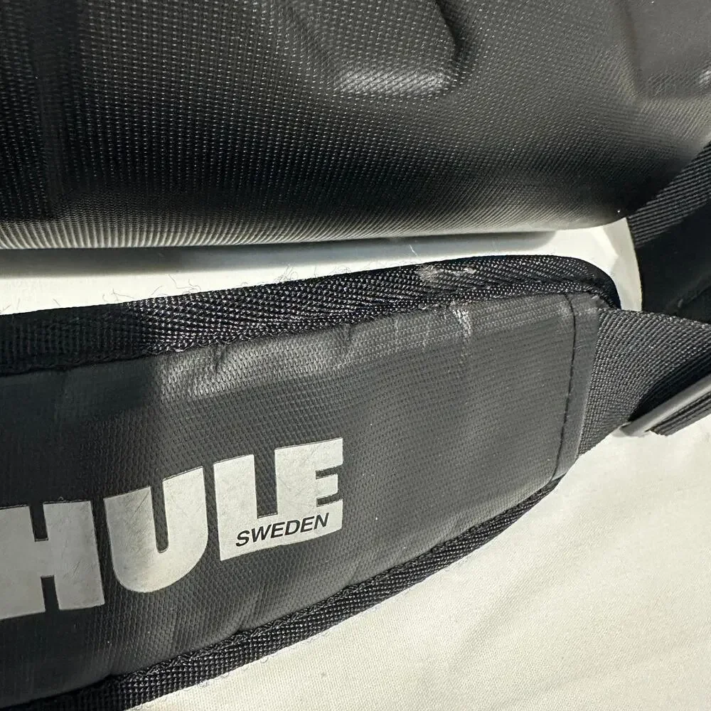 Thule Laptop Case Gauntlet Attache Hard Shell Black Fits Up to 14” MacBook Pro - Picture 3 of 16